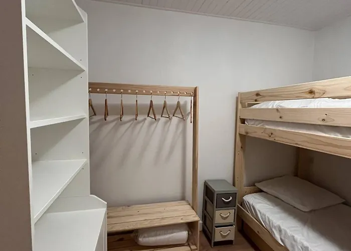 Pour 4-6 Personnes A - Fr-1-234-326 *